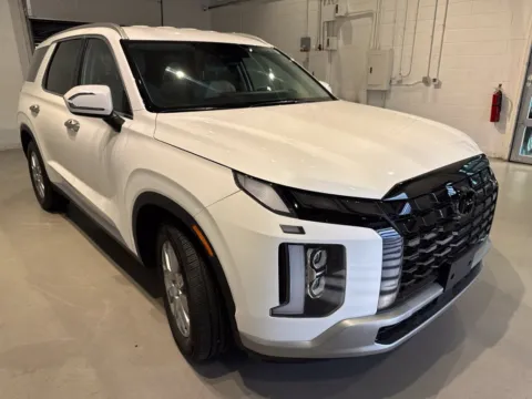 More photos of 2024 Hyundai Palisade SEL at Fishers Imports - North West, IN
