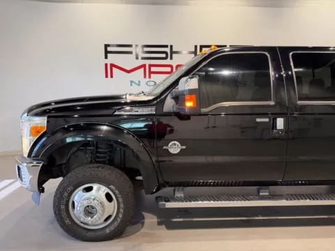 More photos of 2016 Ford F-350SD Platinum at Fishers Imports - North West, IN