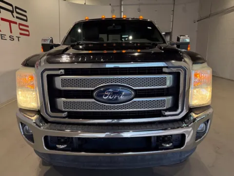 More photos of 2016 Ford F-350SD Platinum at Fishers Imports - North West, IN