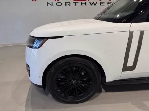 Another view of 2025 Land Rover Range Rover SE for sale in Indianapolis, IN at Fishers Imports - North West
