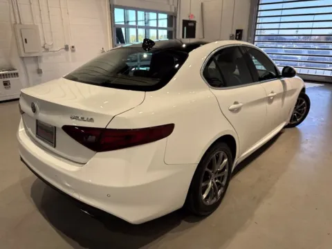 More photos of 2017 Alfa Romeo Giulia at Fishers Imports - North West, IN
