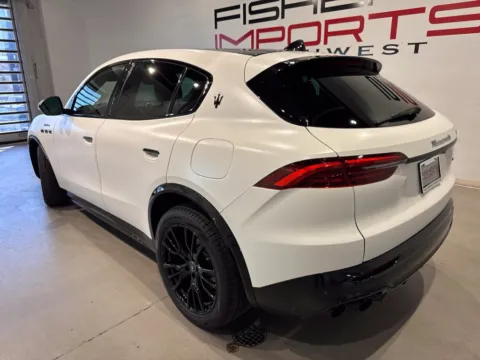 Photos of 2025 Maserati Grecale Modena for sale in Indianapolis, IN at Fishers Imports - North West