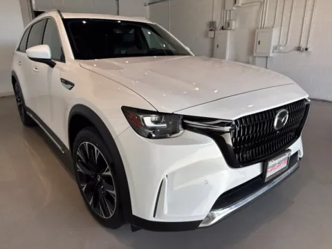 More photos of 2024 Mazda CX-90 PHEV Premium Plus at Fishers Imports - North West, IN