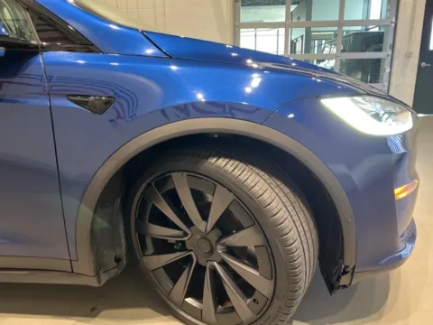More photos of 2022 Tesla Model X at Fishers Imports - North West, IN