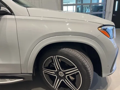 More photos of 2025 Mercedes-Benz GLE 450e at Fishers Imports - North West, IN