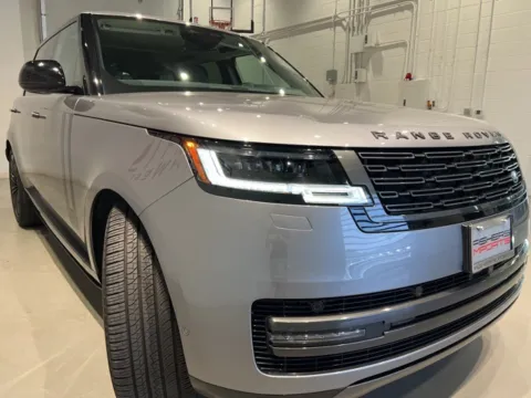 Another view of 2024 Land Rover Range Rover SE for sale in Indianapolis, IN at Fishers Imports - North West