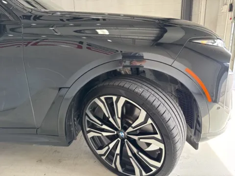 More photos of 2024 BMW X7 M60i at Fishers Imports - North West, IN