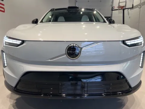 Photos of 2025 Volvo EX90 Twin Ultra 7P for sale in Indianapolis, IN at Fishers Imports - North West