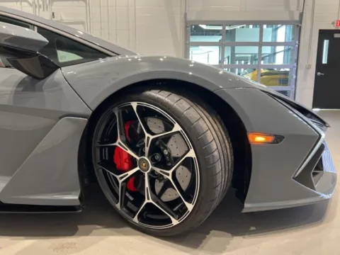 More photos of 2024 Lamborghini Revuelto at Fishers Imports - North West, IN