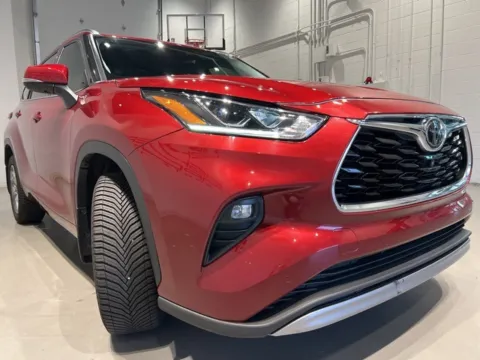 Another view of 2020 Toyota Highlander Platinum for sale in Indianapolis, IN at Fishers Imports - North West