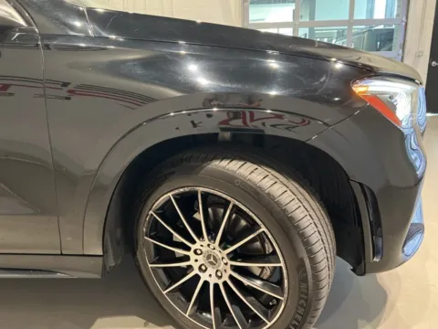 More photos of 2021 Mercedes-Benz GLE 350 at Fishers Imports - North West, IN