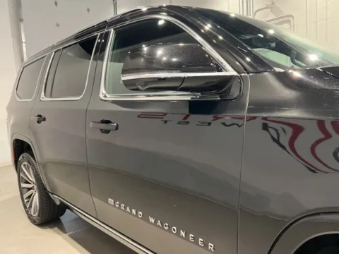 More photos of 2022 Jeep Grand Wagoneer Series II at Fishers Imports - North West, IN