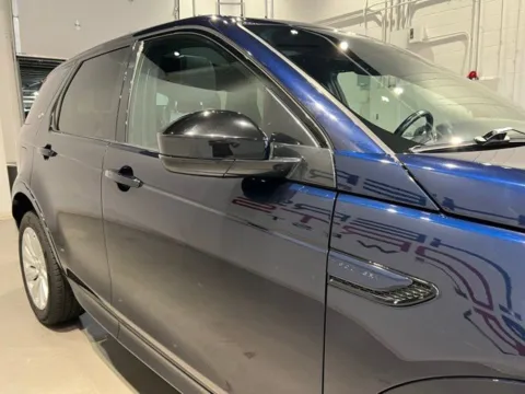 More photos of 2022 Land Rover Discovery Sport S R-Dynamic at Fishers Imports - North West, IN