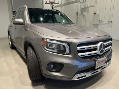 More photos of 2021 Mercedes-Benz GLB 250 at Fishers Imports - North West, IN