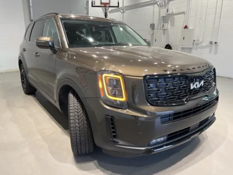 More photos of 2022 Kia Telluride SX at Fishers Imports - North West, IN