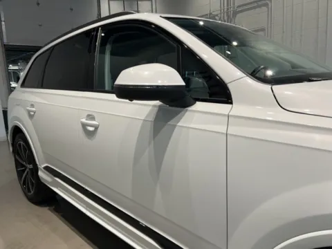 More photos of 2023 Audi Q7 55 Prestige at Fishers Imports - North West, IN