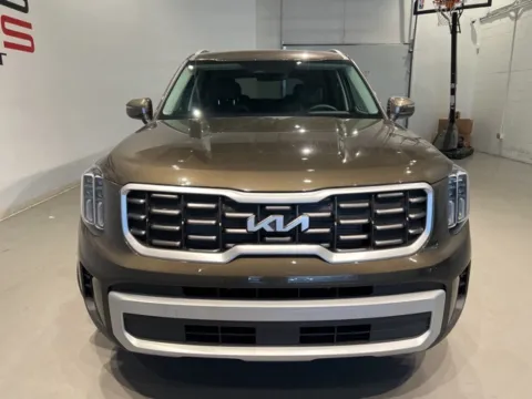 Photos of 2024 Kia Telluride S for sale in Indianapolis, IN at Fishers Imports - North West