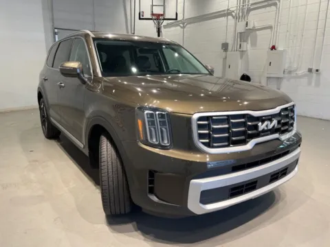 Another view of 2024 Kia Telluride S for sale in Indianapolis, IN at Fishers Imports - North West