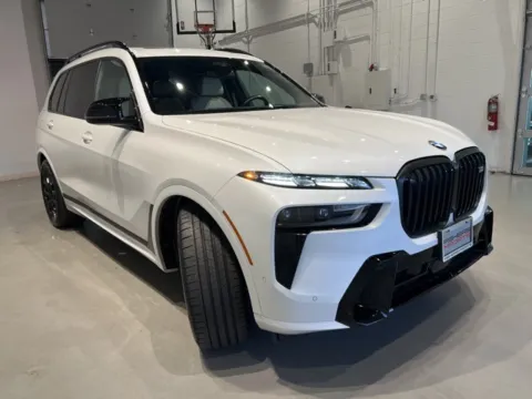 More photos of 2024 BMW X7 M60i at Fishers Imports - North West, IN