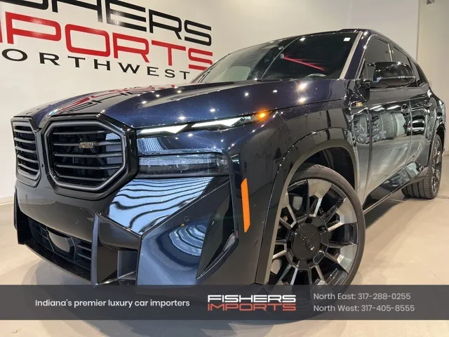 2023 BMW XM Base's photo