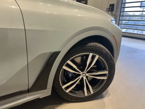 More photos of 2023 BMW X7 xDrive40i at Fishers Imports - North West, IN