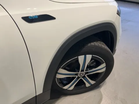 More photos of 2022 Mercedes-Benz EQB 300 at Fishers Imports - North West, IN