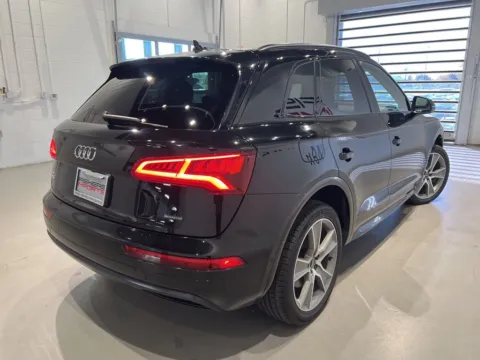 More photos of 2020 Audi Q5 45 Prestige at Fishers Imports - North West, IN