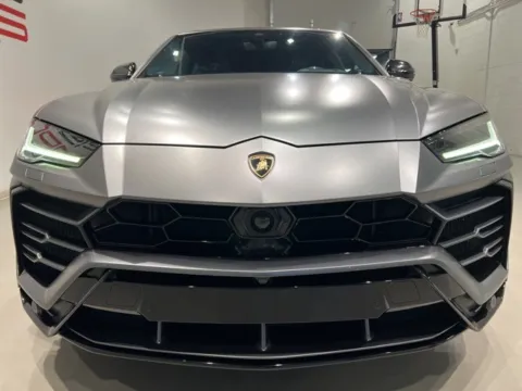 Photos of 2019 Lamborghini Urus for sale in Indianapolis, IN at Fishers Imports - North West