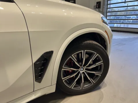 More photos of 2024 BMW X5 xDrive40i at Fishers Imports - North West, IN
