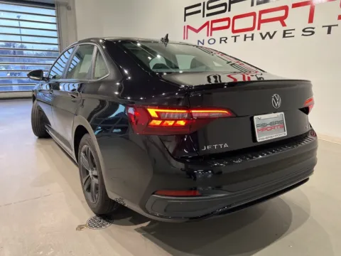 More photos of 2024 Volkswagen Jetta 1.5T SE at Fishers Imports - North West, IN