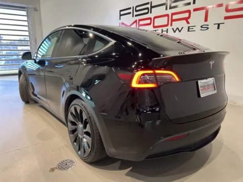 More photos of 2022 Tesla Model Y Performance at Fishers Imports - North West, IN