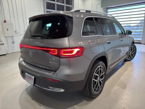More photos of 2022 Mercedes-Benz EQB 350 at Fishers Imports - North West, IN