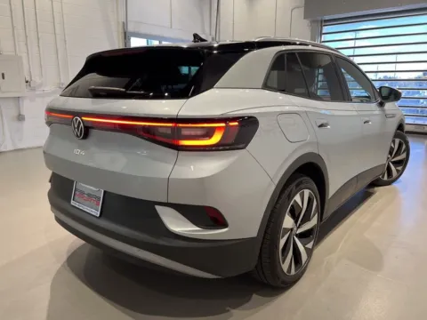 More photos of 2022 Volkswagen ID.4 Pro S at Fishers Imports - North West, IN