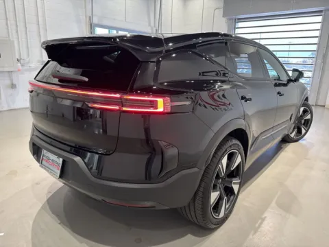 More photos of 2025 Polestar 3 Long Range at Fishers Imports - North West, IN