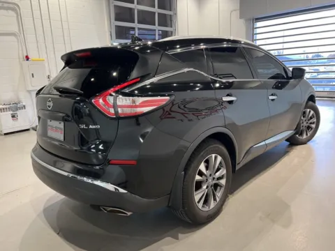 More photos of 2017 Nissan Murano SL at Fishers Imports - North West, IN