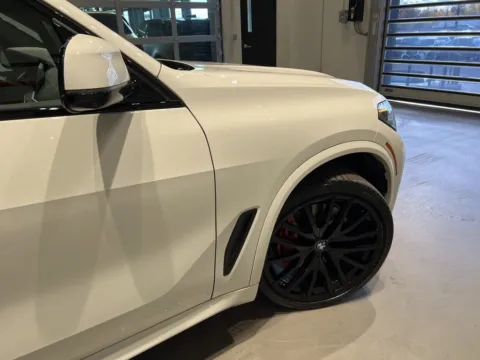 More photos of 2021 BMW X5 xDrive40i at Fishers Imports - North West, IN