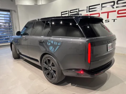 More photos of 2023 Land Rover Range Rover SE at Fishers Imports - North West, IN