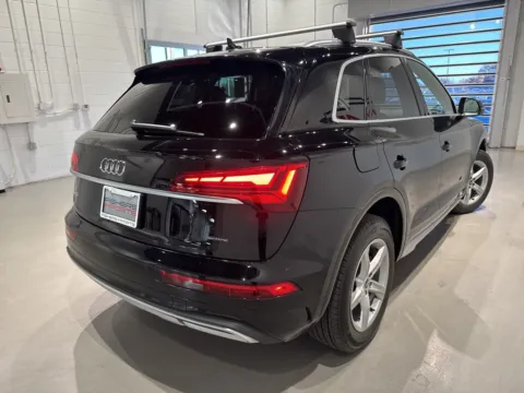 More photos of 2021 Audi Q5 45 Premium at Fishers Imports - North West, IN