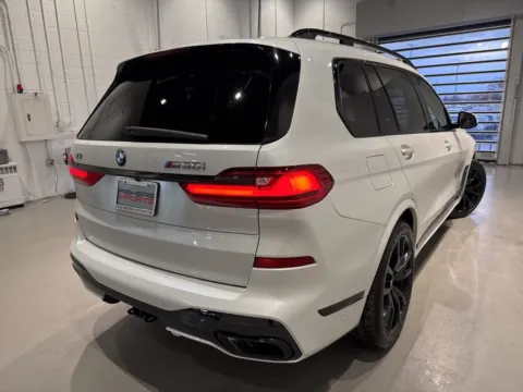 More photos of 2020 BMW X7 M50i at Fishers Imports - North West, IN
