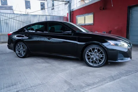 Another view of 2023 Nissan Altima 2.0 SR for sale in Hillside, NJ at Luxury Motor Cars