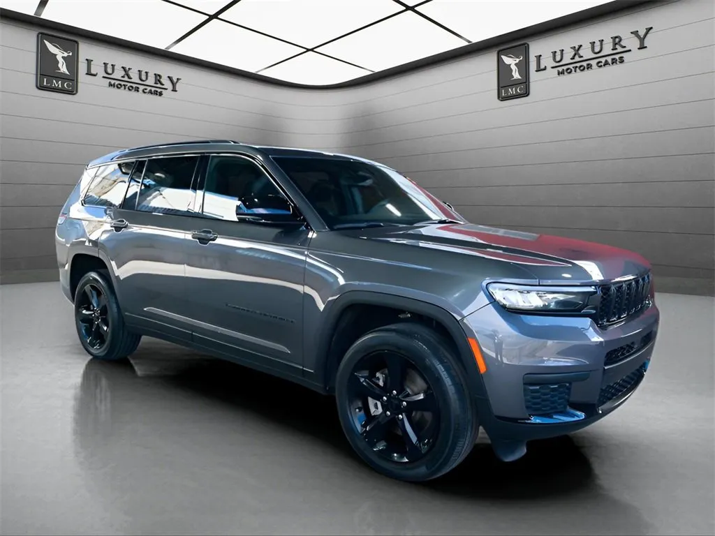 2023 Jeep Grand Cherokee L Altitude's photo