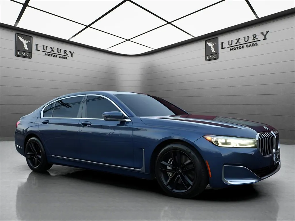 2022 BMW 7 Series 750i's photo