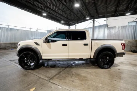 More photos of 2020 Ford F-150 Raptor at Luxury Motor Cars, NJ