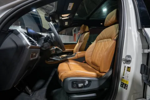 Photos of 2023 BMW X7 xDrive40i for sale in Hillside, NJ at Luxury Motor Cars