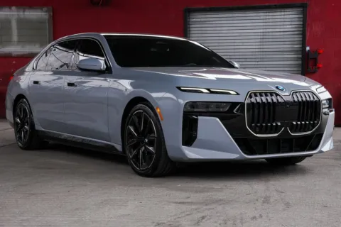 Gray 2024 BMW i7 eDrive50 for sale in Hillside, NJ