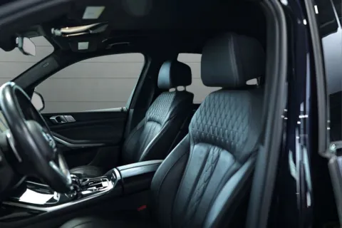 Photos of 2021 BMW X7 xDrive40i for sale in Hillside, NJ at Luxury Motor Cars