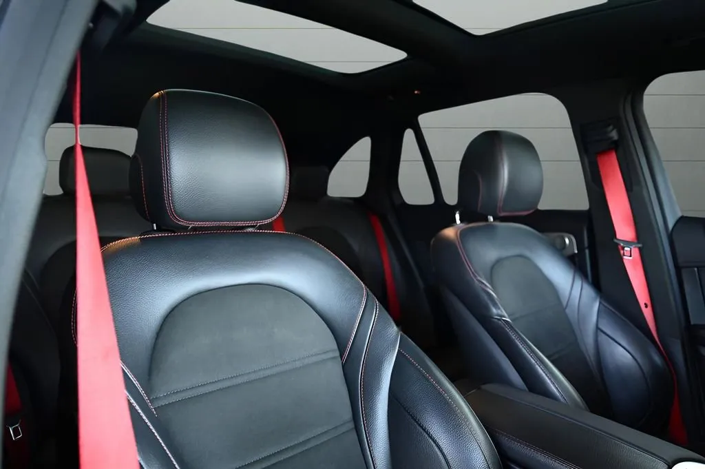 2021 Mercedes-Benz GLC AMG GLC43 - Photo 33