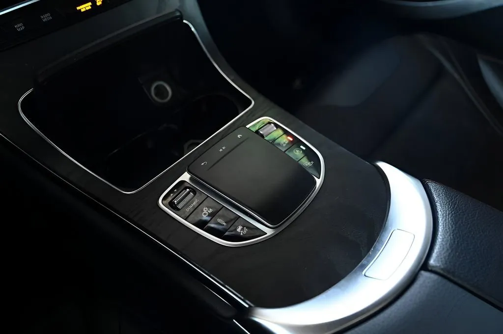 2021 Mercedes-Benz GLC AMG GLC43 - Photo 19