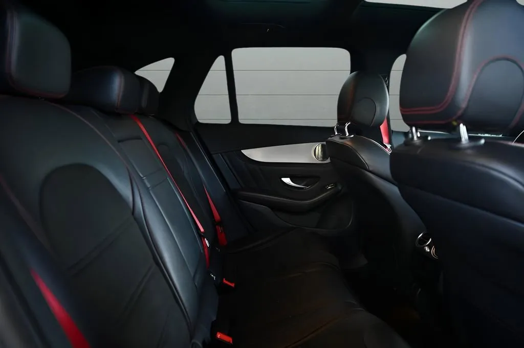2021 Mercedes-Benz GLC AMG GLC43 - Photo 29