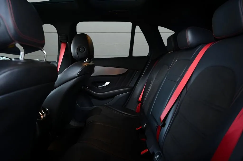 2021 Mercedes-Benz GLC AMG GLC43 - Photo 26